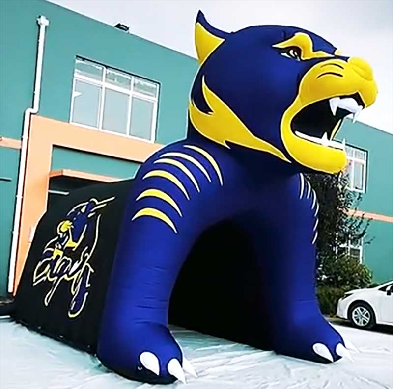 Inflatable Cougar Tunnel